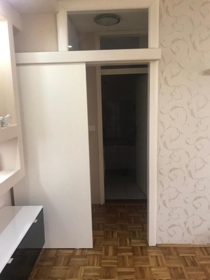 Апартаменты Private Apartman Беране-11