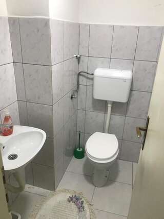 Апартаменты Private Apartman Беране Апартаменты с 1 спальней-13